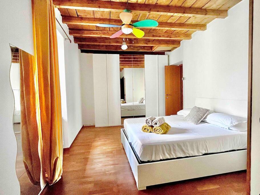 Suite In Bg Centro Con Netflix Bergamo Exterior photo